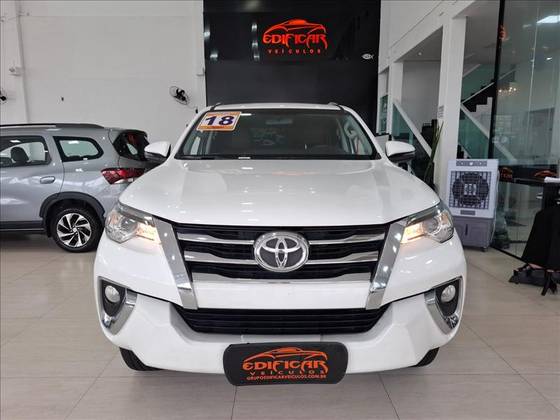 TOYOTA HILUX 2.7 SRV 4X4 CD 16V FLEX 4P AUTOMÁTICO